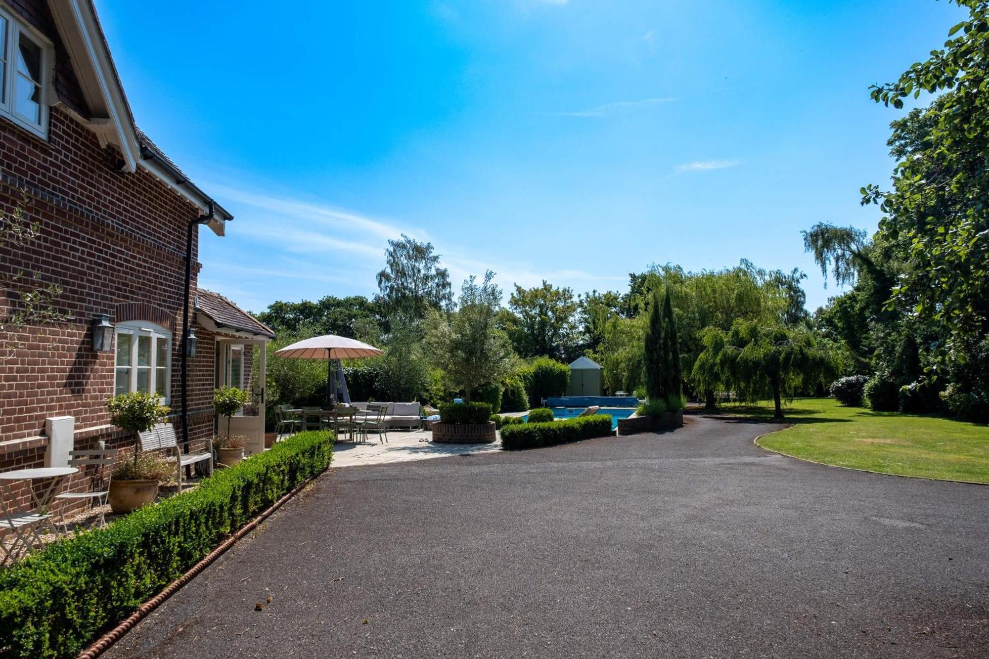The Lodge New Milton Eksteriør bilde